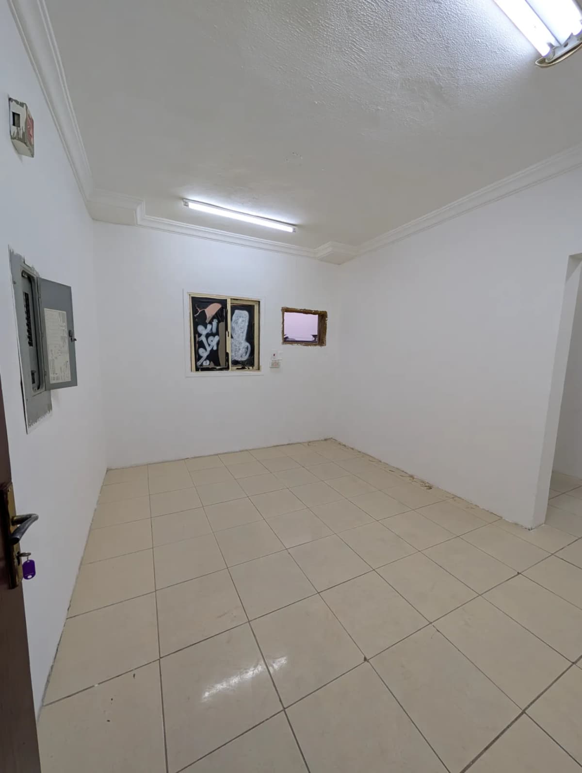 Affordable 2BR Apartment | Family Building | Elevator | Third Floor | External | Thuqbah – Al-Janubiyah