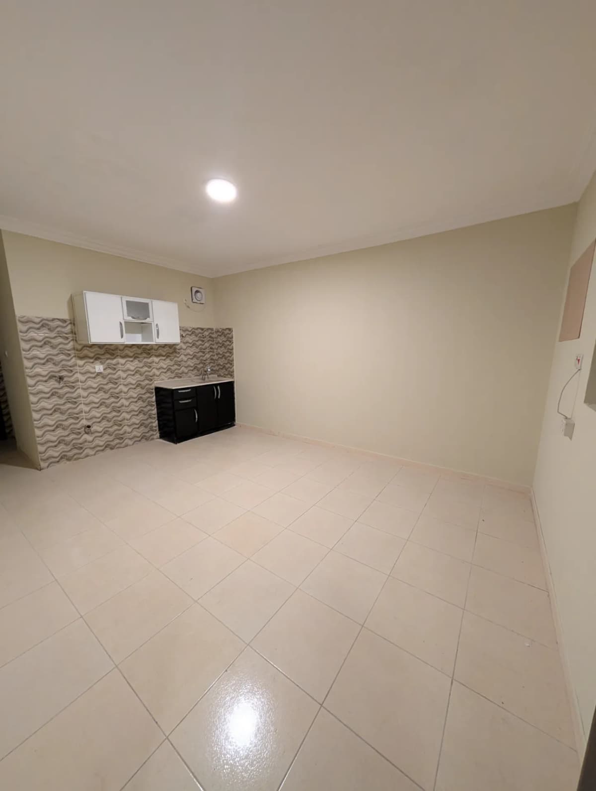 Affordable 1BR Rooftop Apartment β Janubiyah, Al Khobar | 13,800 SAR/Year | Property ID 108
