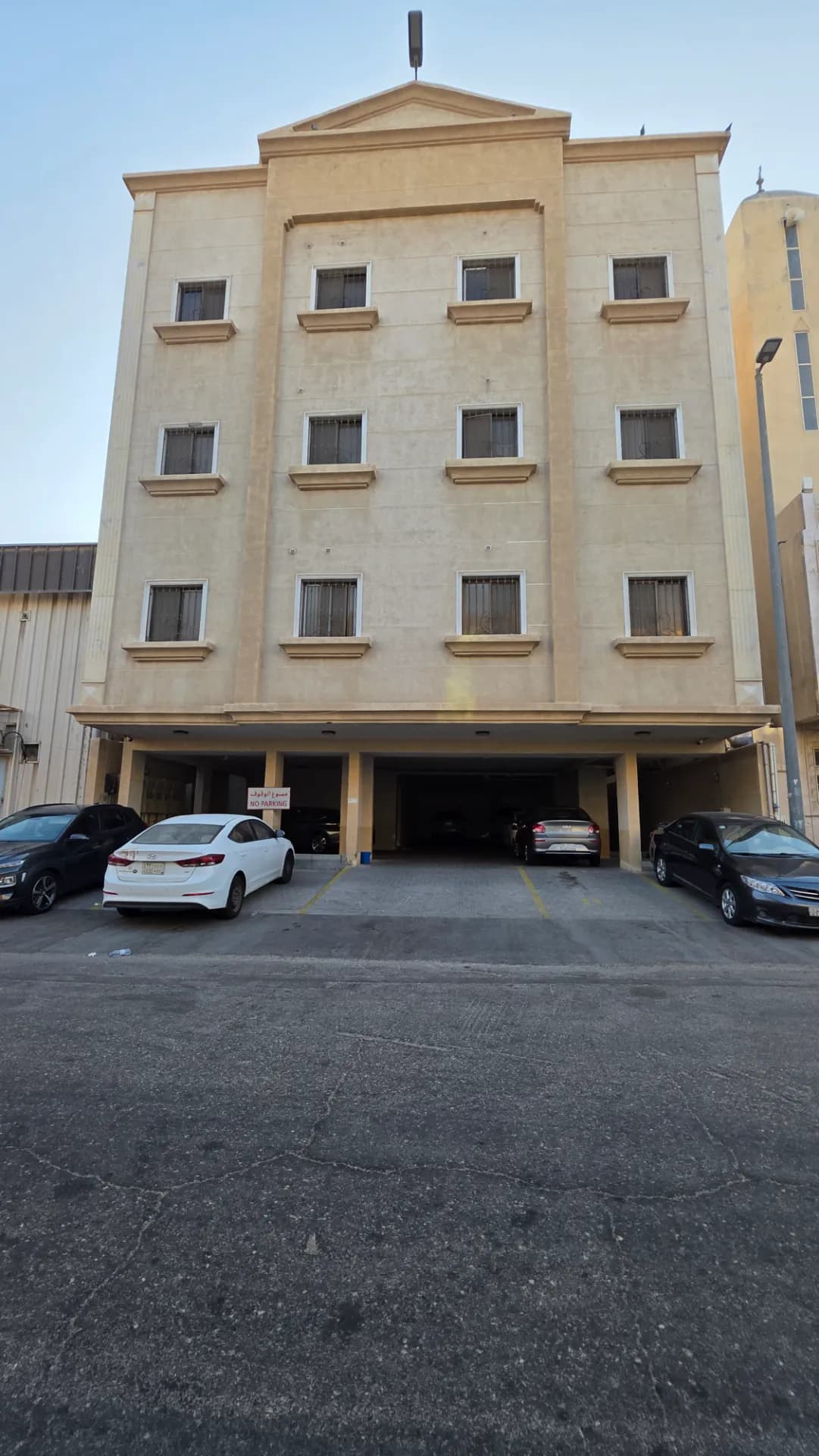 π‘ 2-Bedroom Family Apartment | Split AC | Elevator | First Floor | Parking | Al Khobar