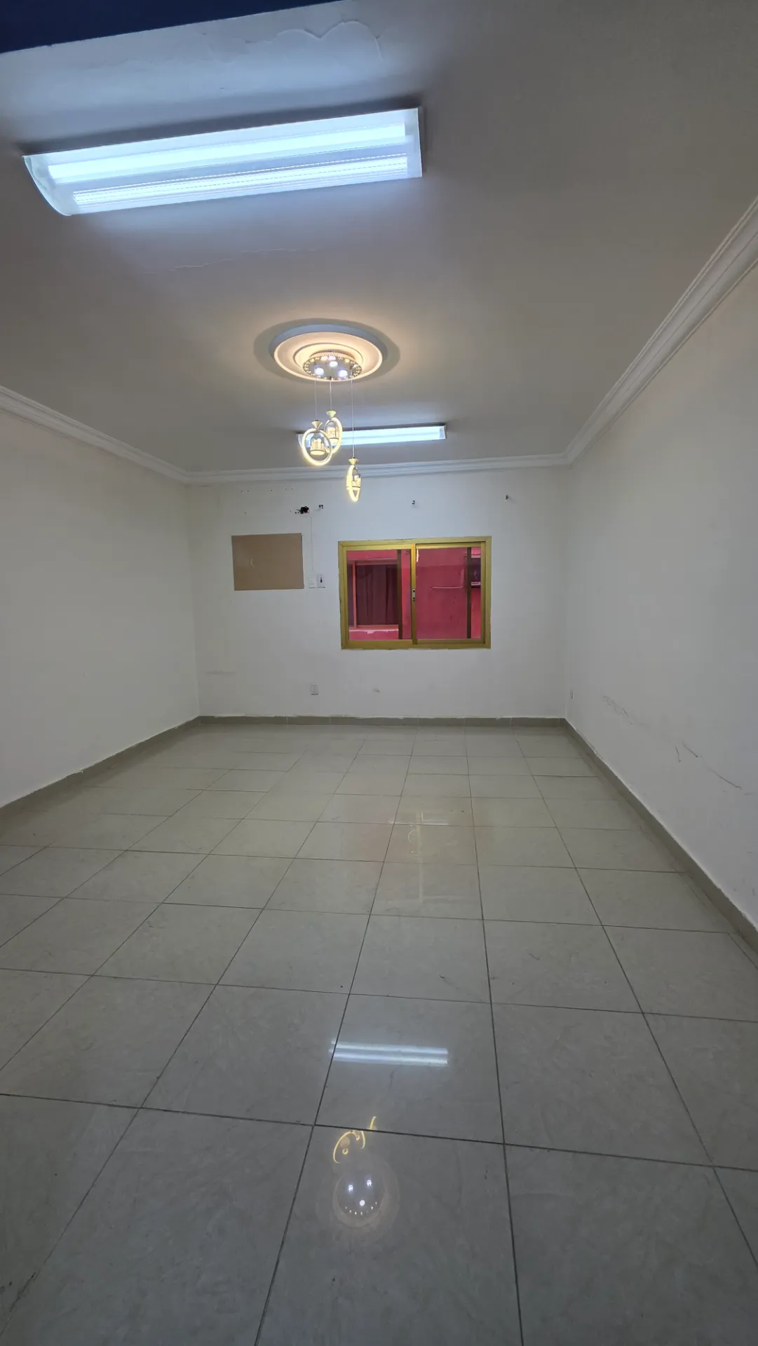 🏡 Spacious 4-Bedroom Apartment | Near Dossary Hospital | First Floor | Family Building | Al Janubiyah – Al Khobar