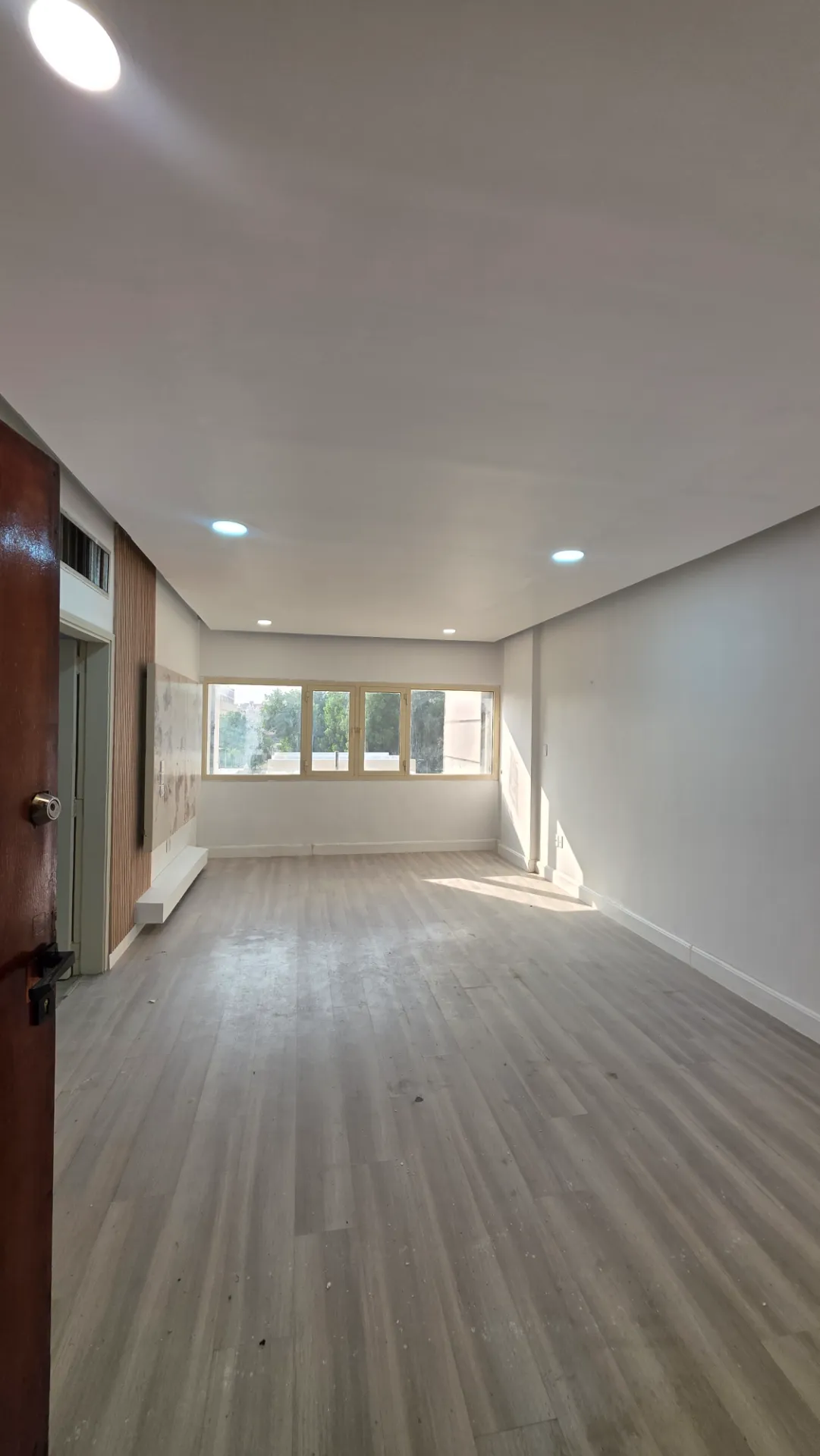 🏡 Spacious 2-Bedroom Apartment | Near Jarir Bookstore | Balcony | Central AC | Third Floor | Al Shamaliyah – Al Khobar